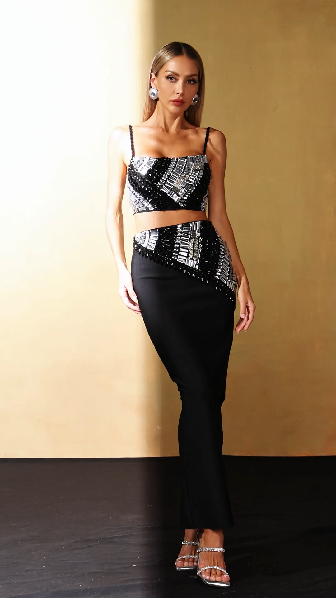 Wanda Sleeveless Rhinestone Bandage Two Piece Set – Bellabarnett