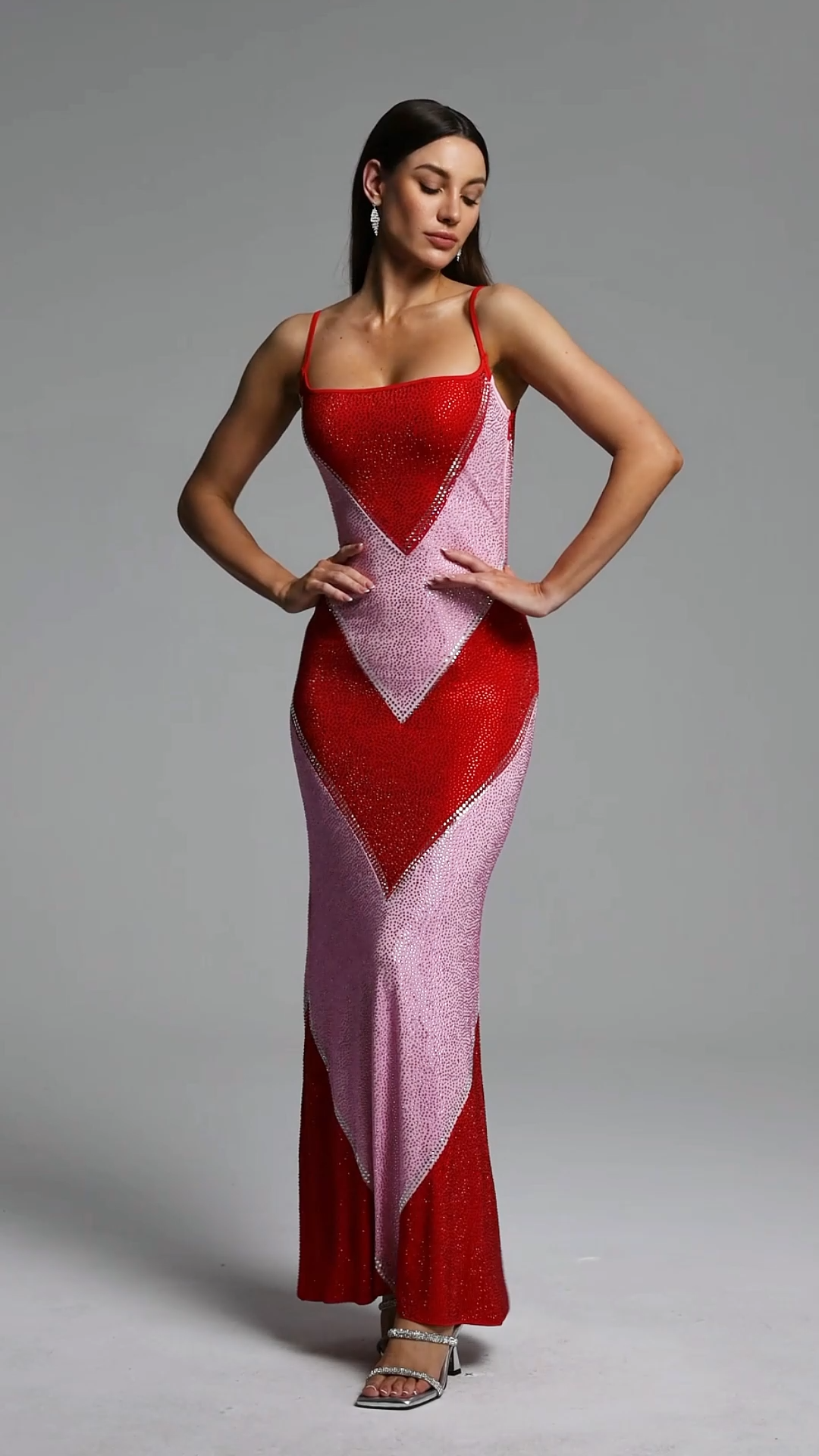 Maoma Glamorous Contour Sleevelss Contrast Crystal Maxi Dress