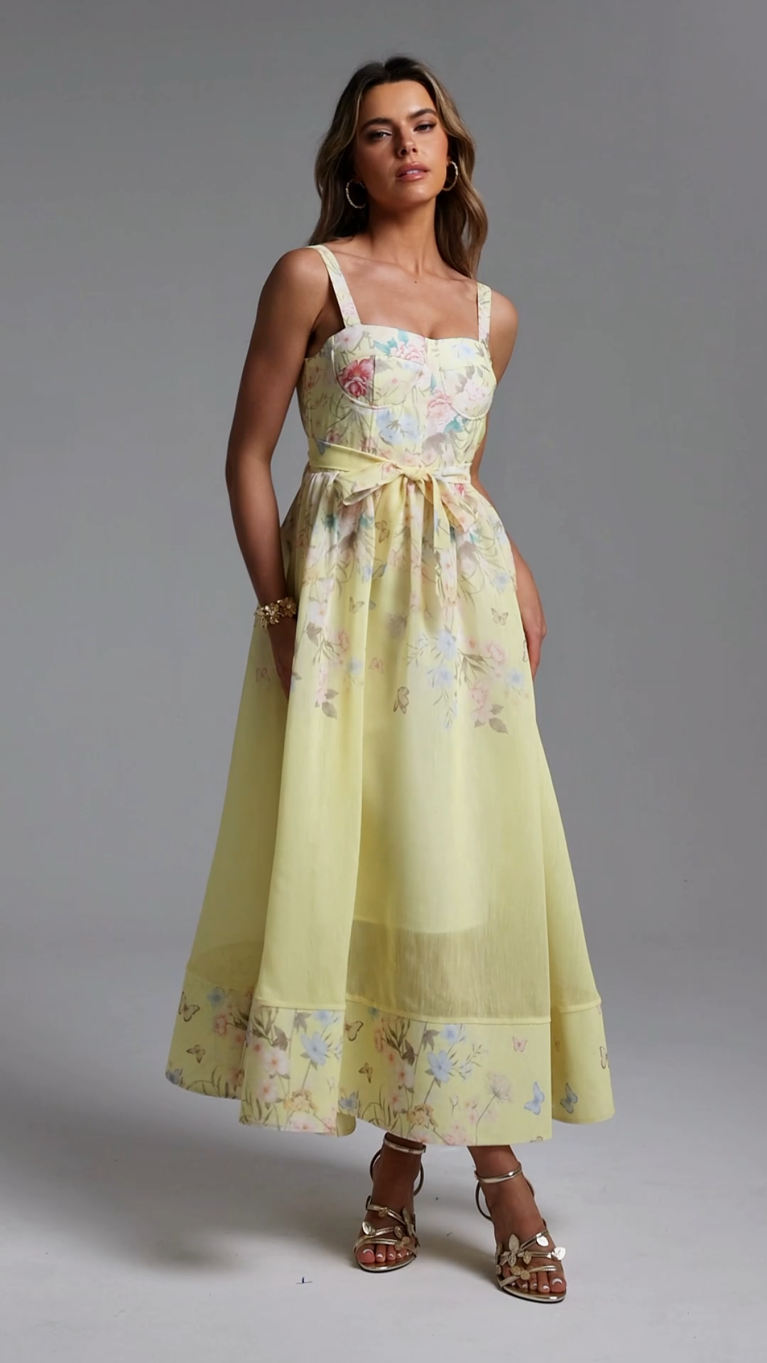 Mayali Romantic tailored Sleeveless Floral Print Maxi Dress