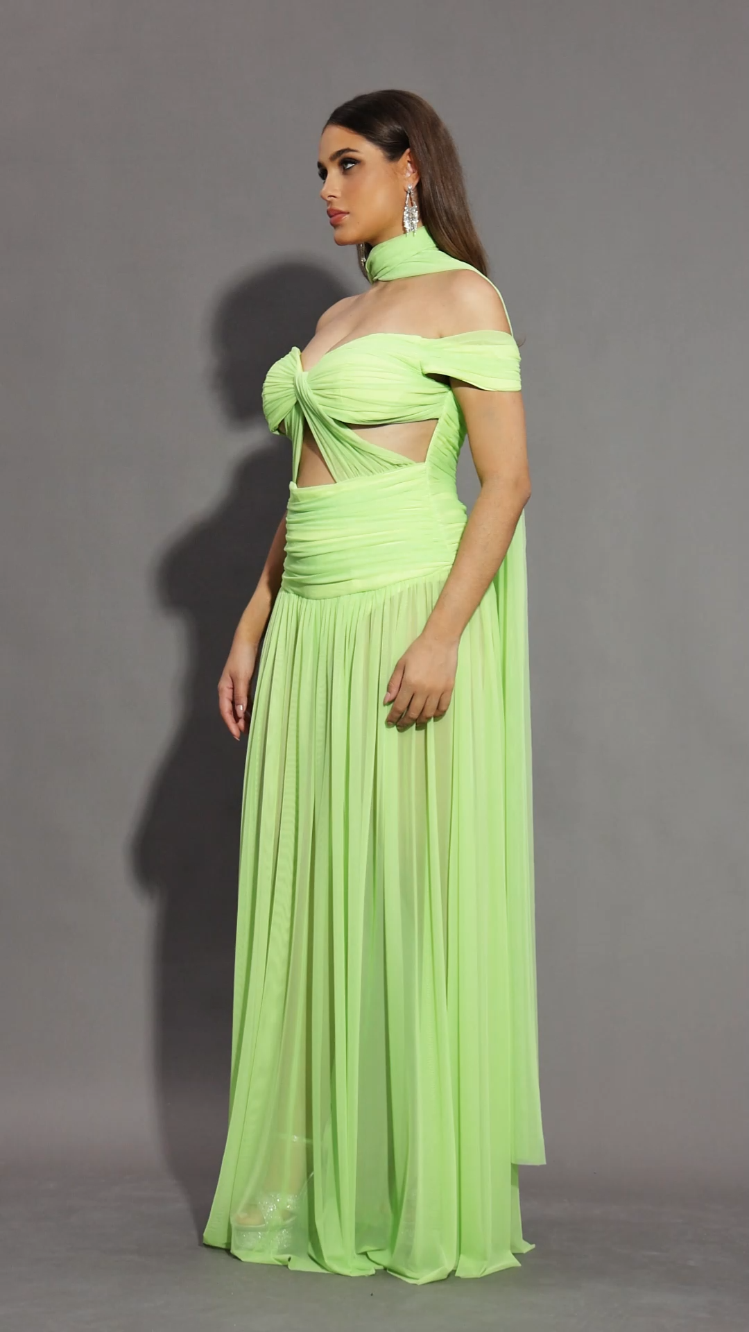 Peoph Off-The-Shoulder Hollowed Out Maxi Dress