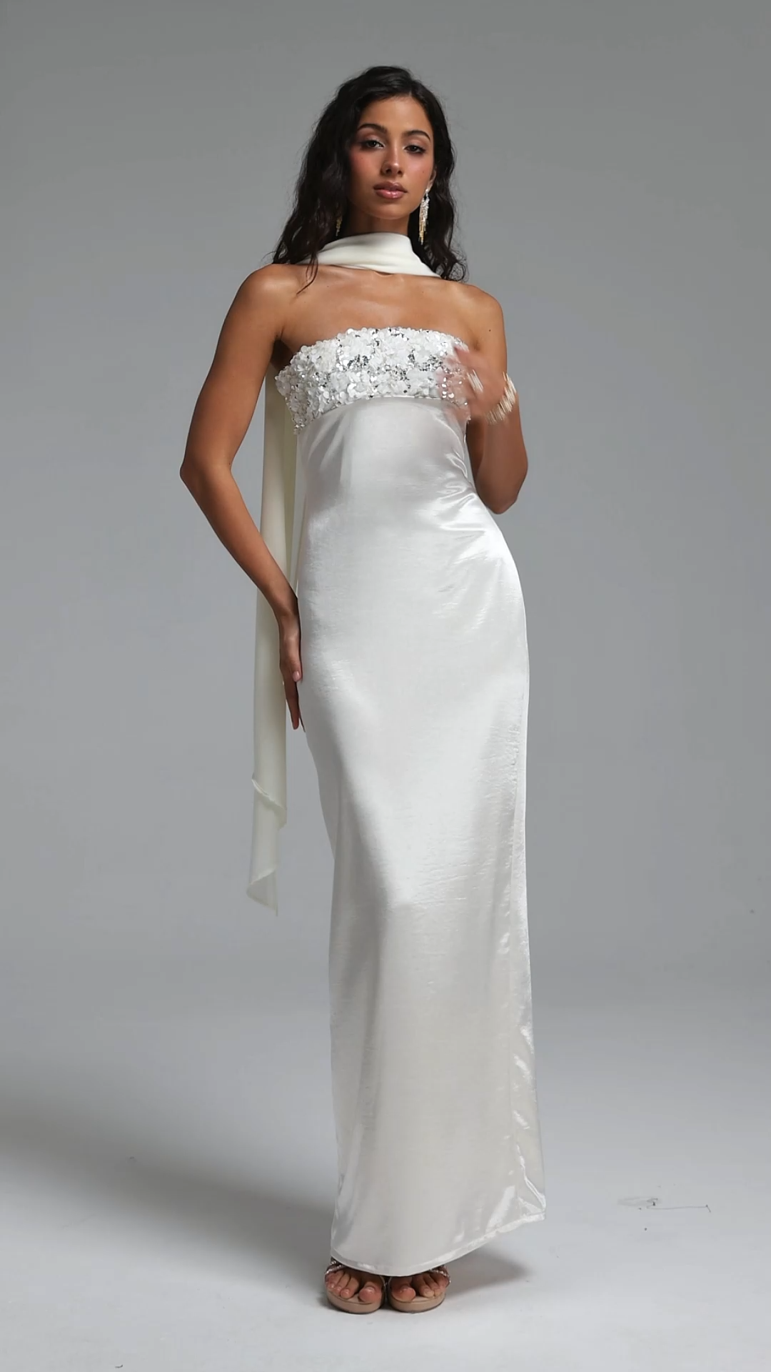 Kahlo Elegant Contour Strapless Floral Ribbon Satin Maxi Dress