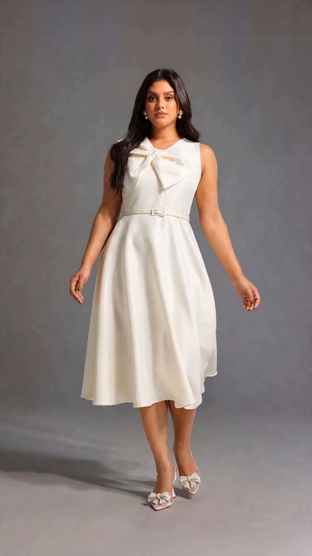 Fallon Elegant Tailored Sleeveless Bow Detailed Woven Maxi Dress