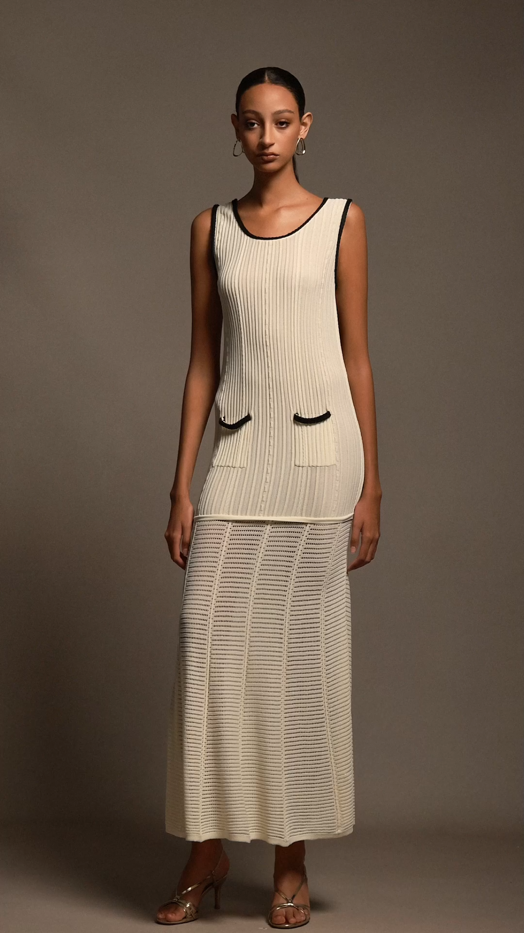 Oyata U-Neck Sleeveless Maxi Dress