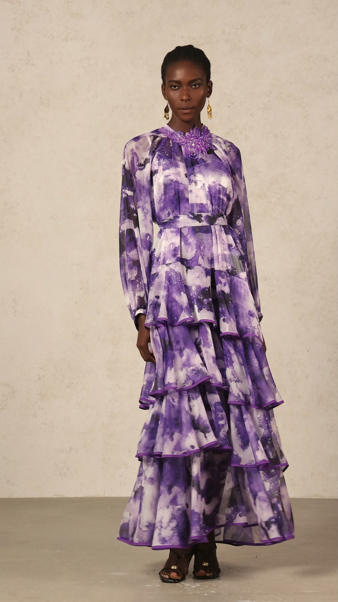 Jolie Round Neck Long Sleeves Floral Printed Folds Maxi Dress