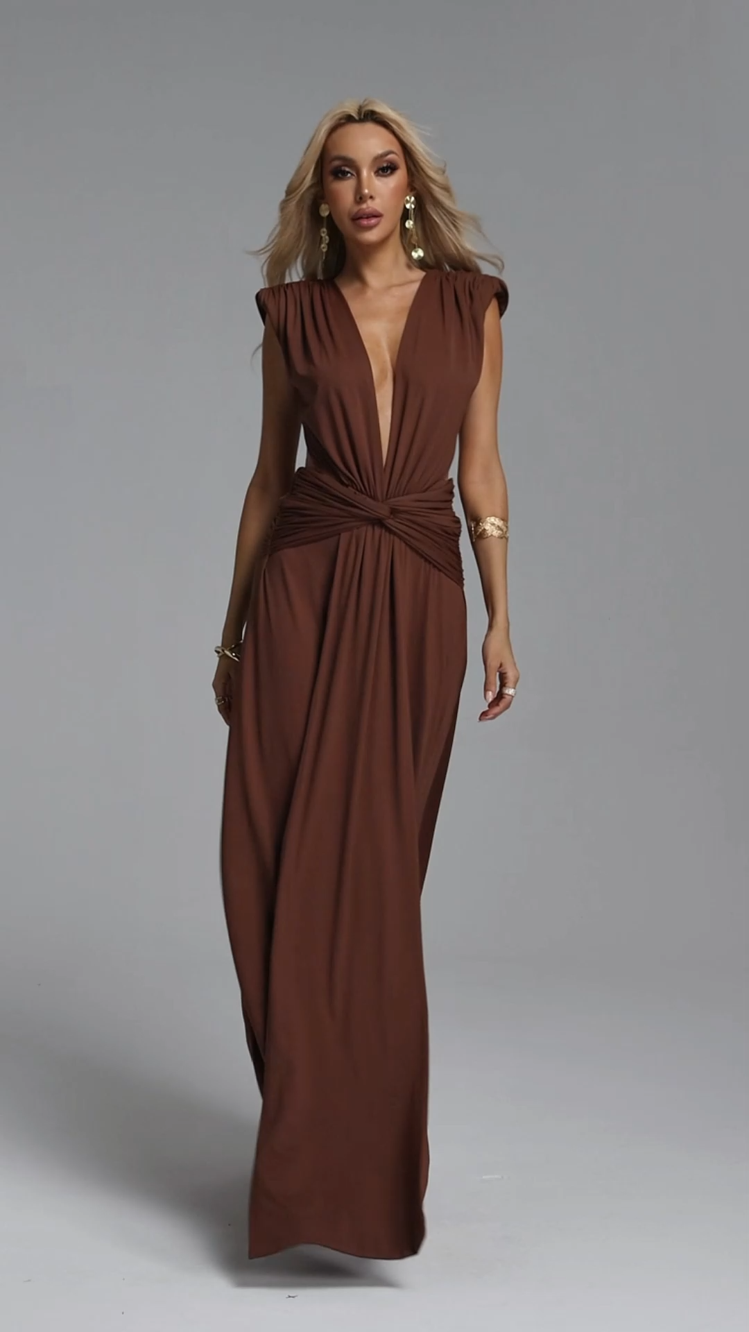 Rosi Chic Contour Sleeveless V Neck Ruched Maxi Dress
