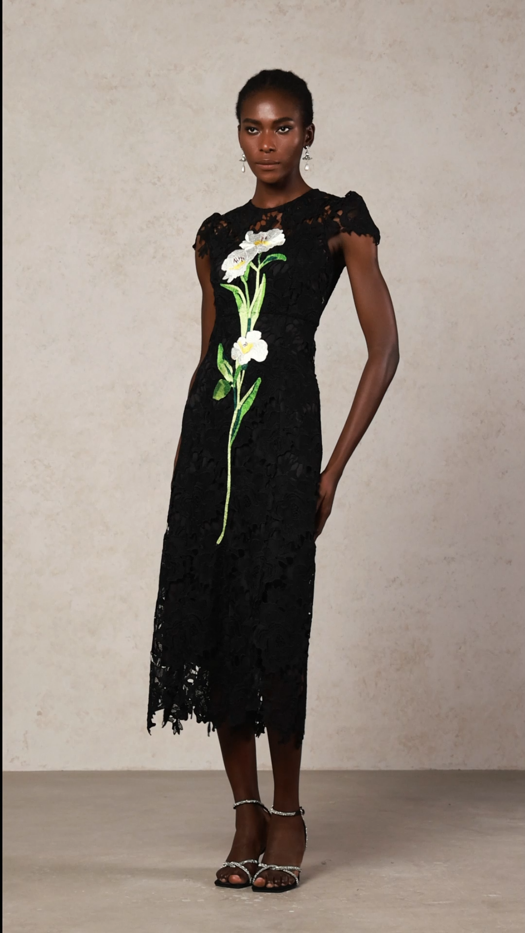 Resber Flowers Sleeveless Lace Midi Dress