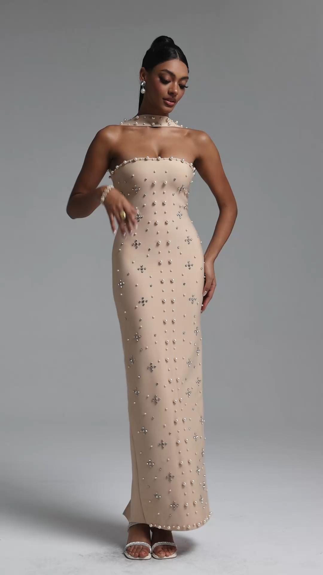 Nesya Sleeveless Pearl Bandage Nude Maxi Dress