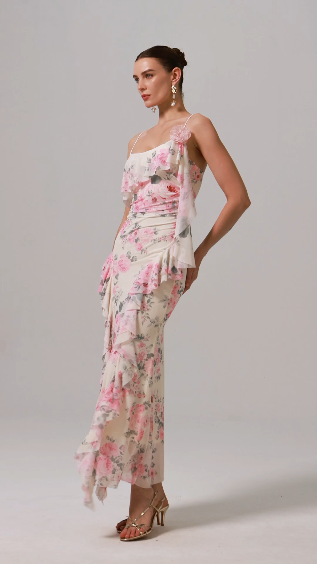 Noor Halter Printed Flowers Maxi Dress