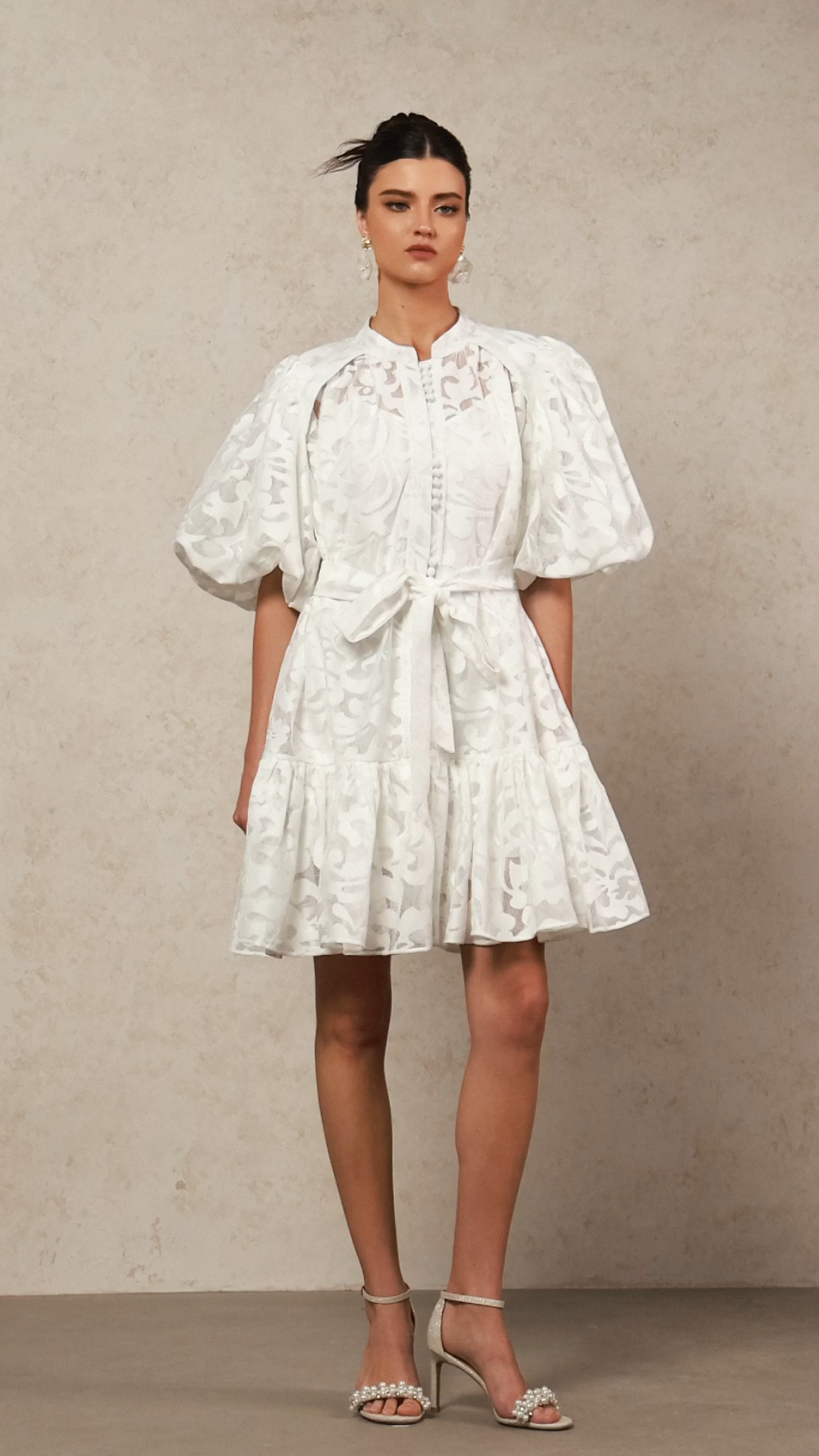 Wilisa Short Sleeves Jacquard Mini Dress