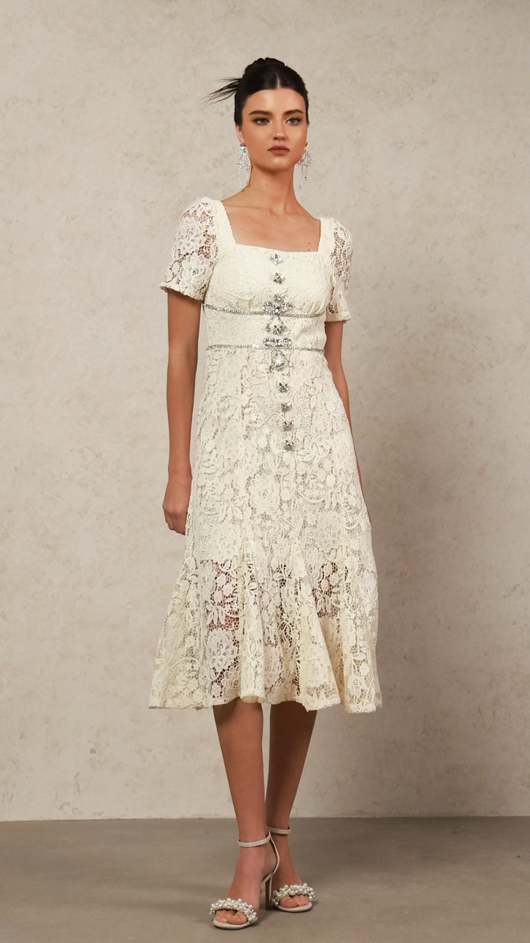 Zaina Diamond Bowknot Short Sleeves Lace Midi Dress