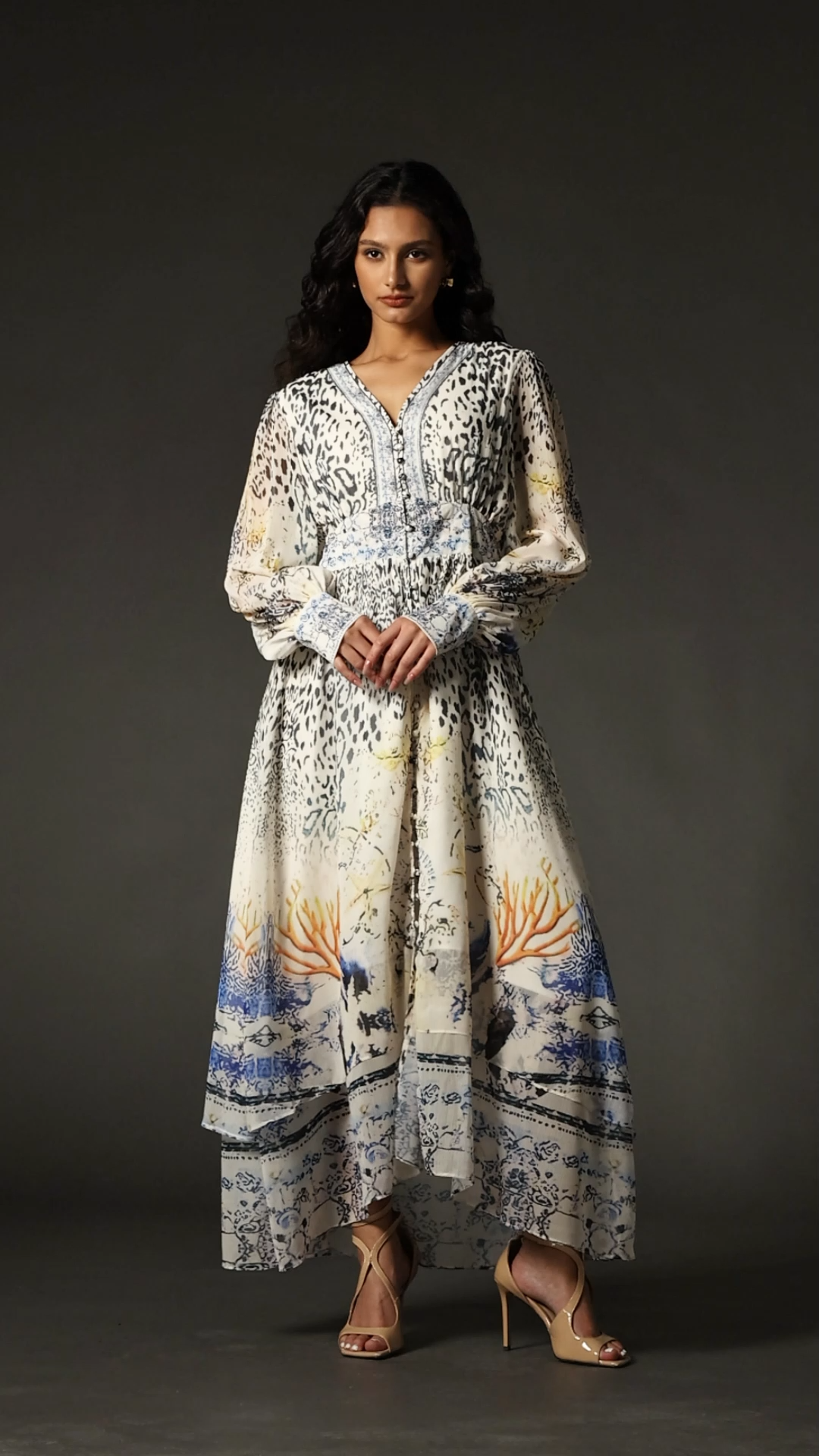 Daware Deep-V Long Sleeves Printing Maxi Dress