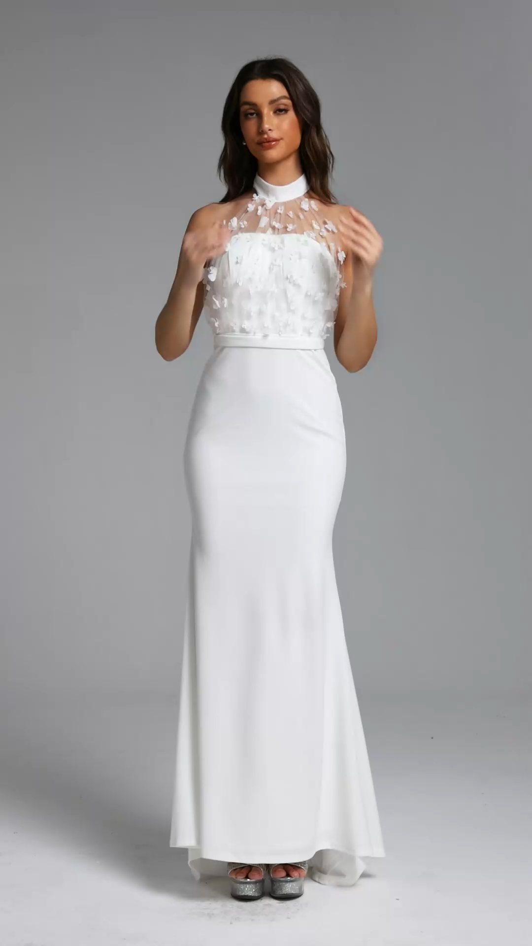 Elma Romantic Contour Halter Sleeveless Floral Maxi Dress