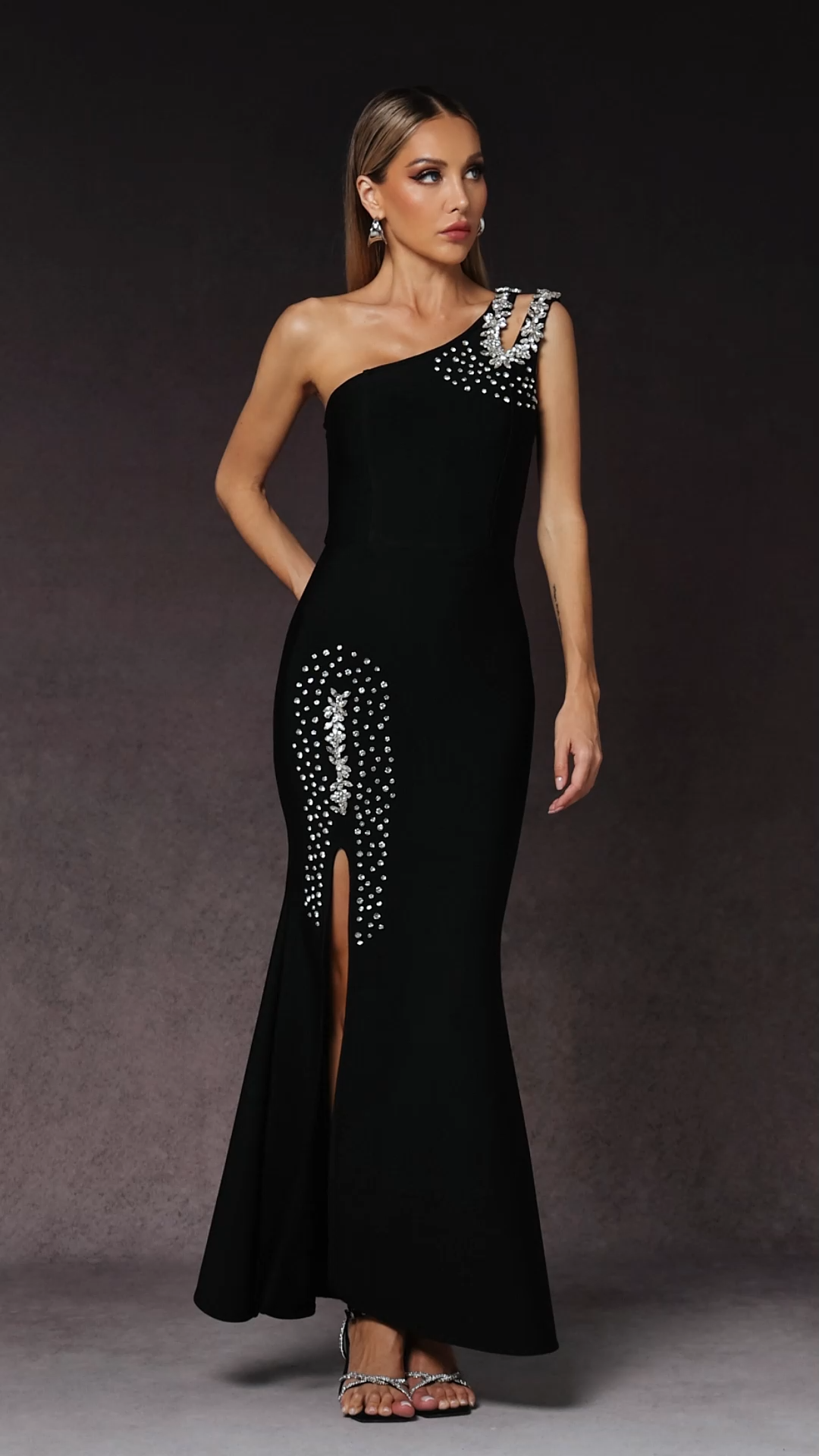 Sierra One Shoulder Sleeveless Diamond Slit Bandage Maxi Dress