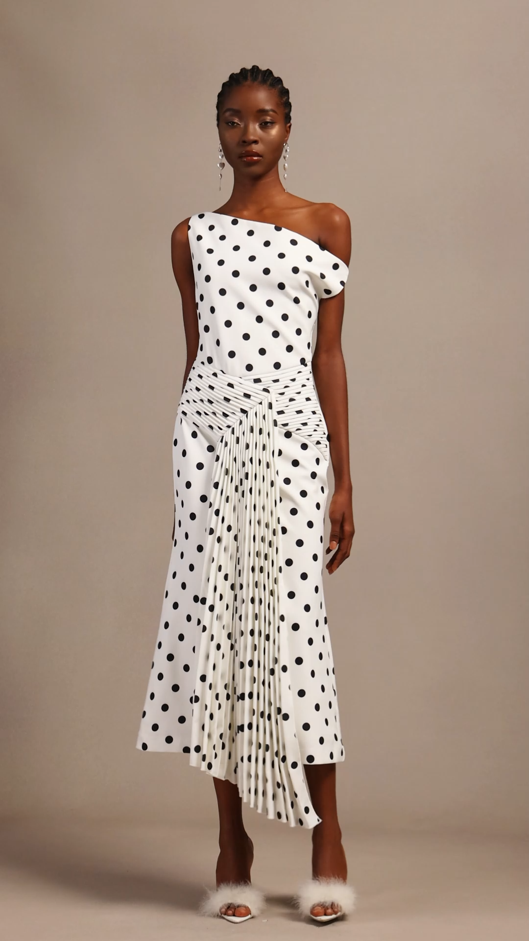 Hutuny Polka Dot One Shoulder Fold Maxi Dress