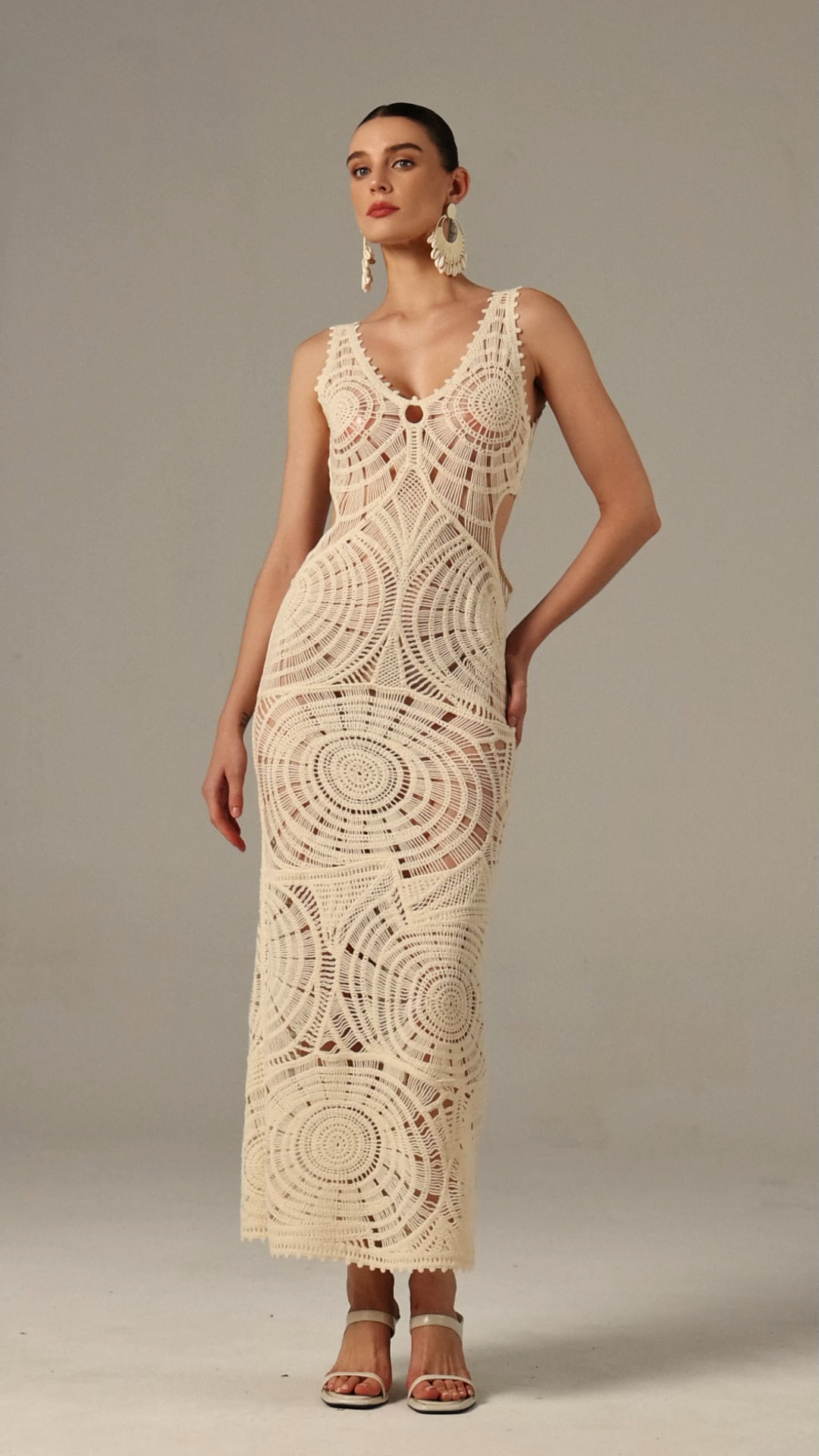 Sharina Sleeveless V-Neck Backless Hollow Out Maxi Dress