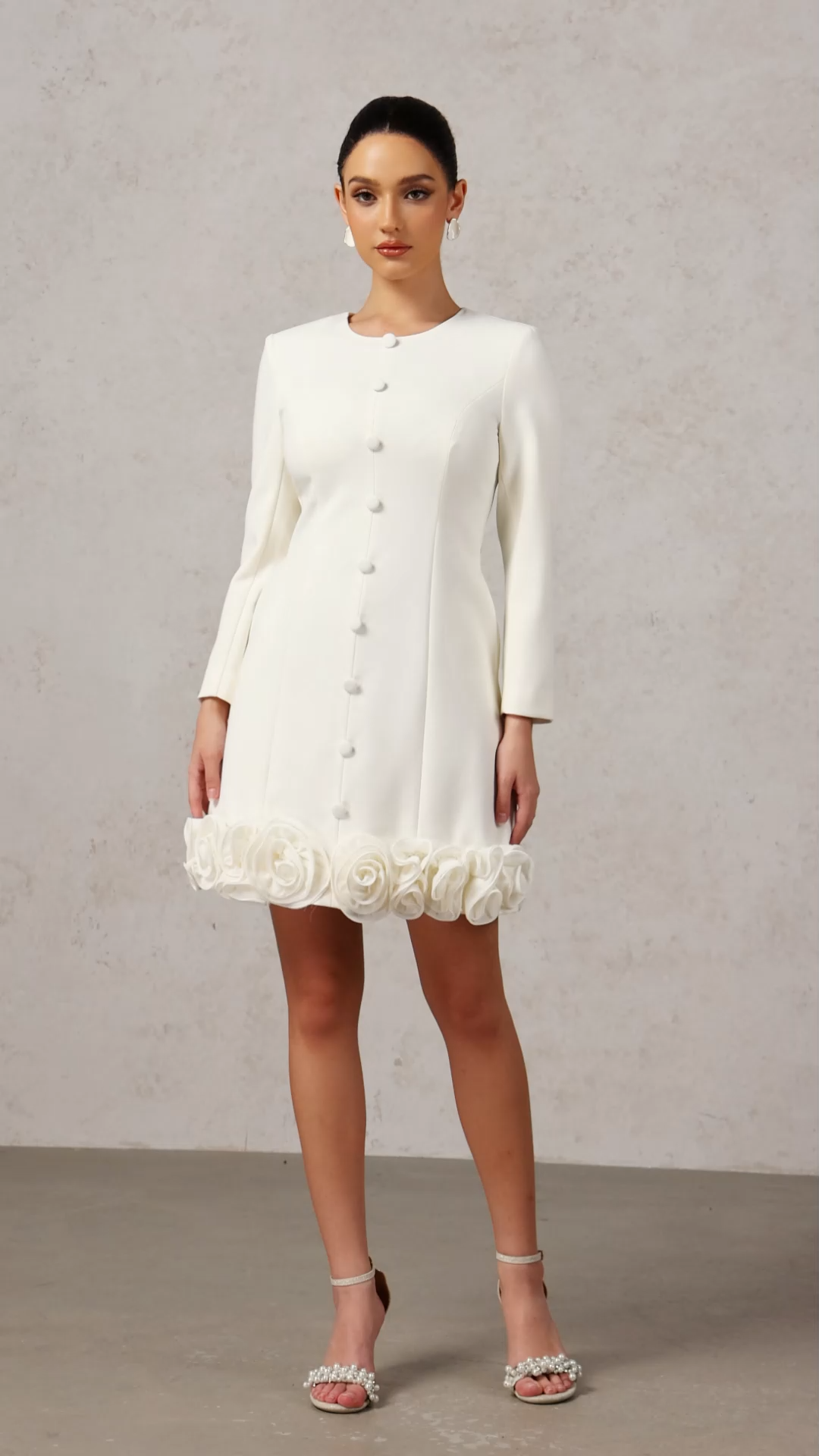 Doluo Round Neck Long Sleeves Flowers Mini Dress