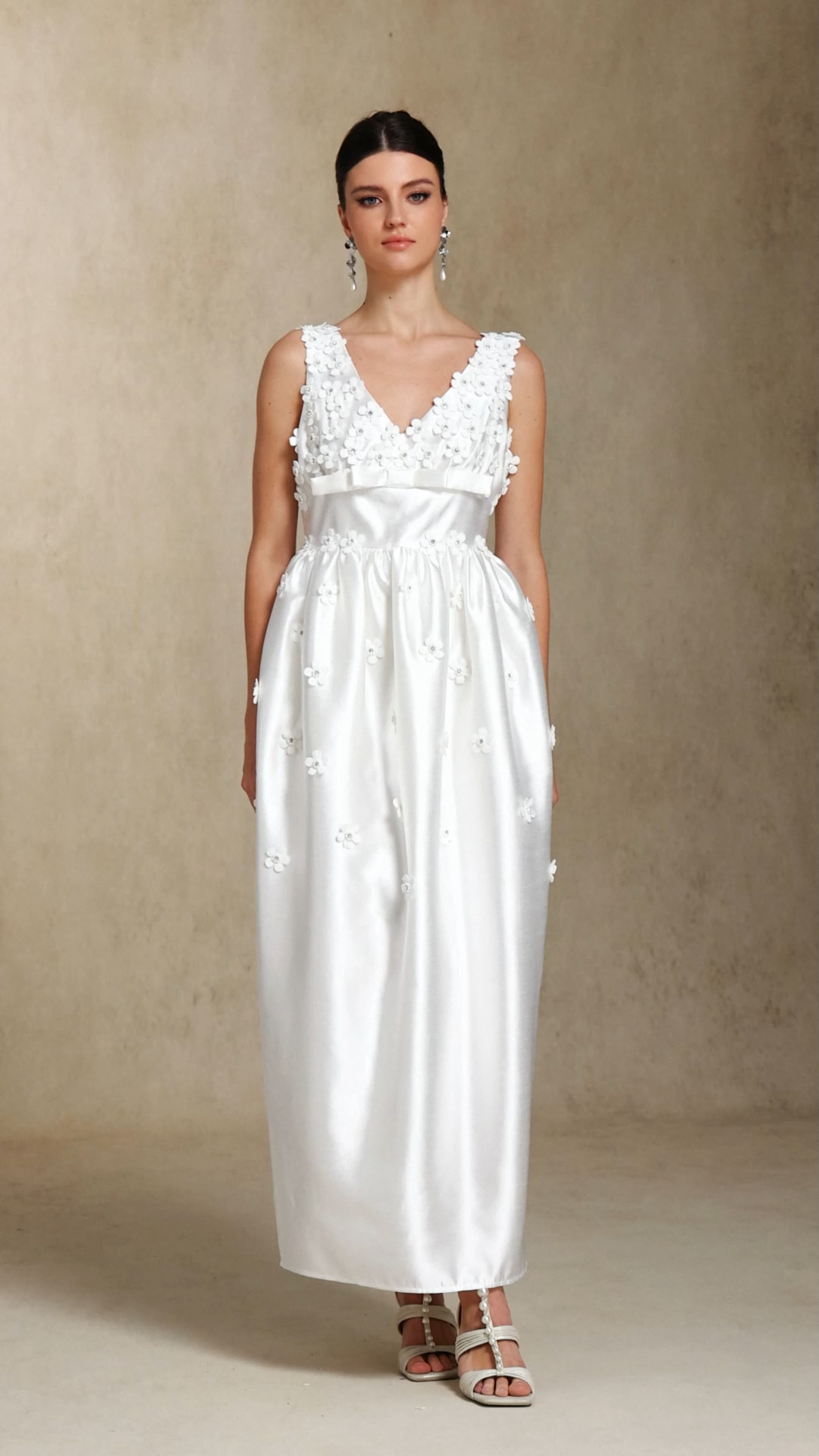 Luda Bow V-neck maxi formal dress