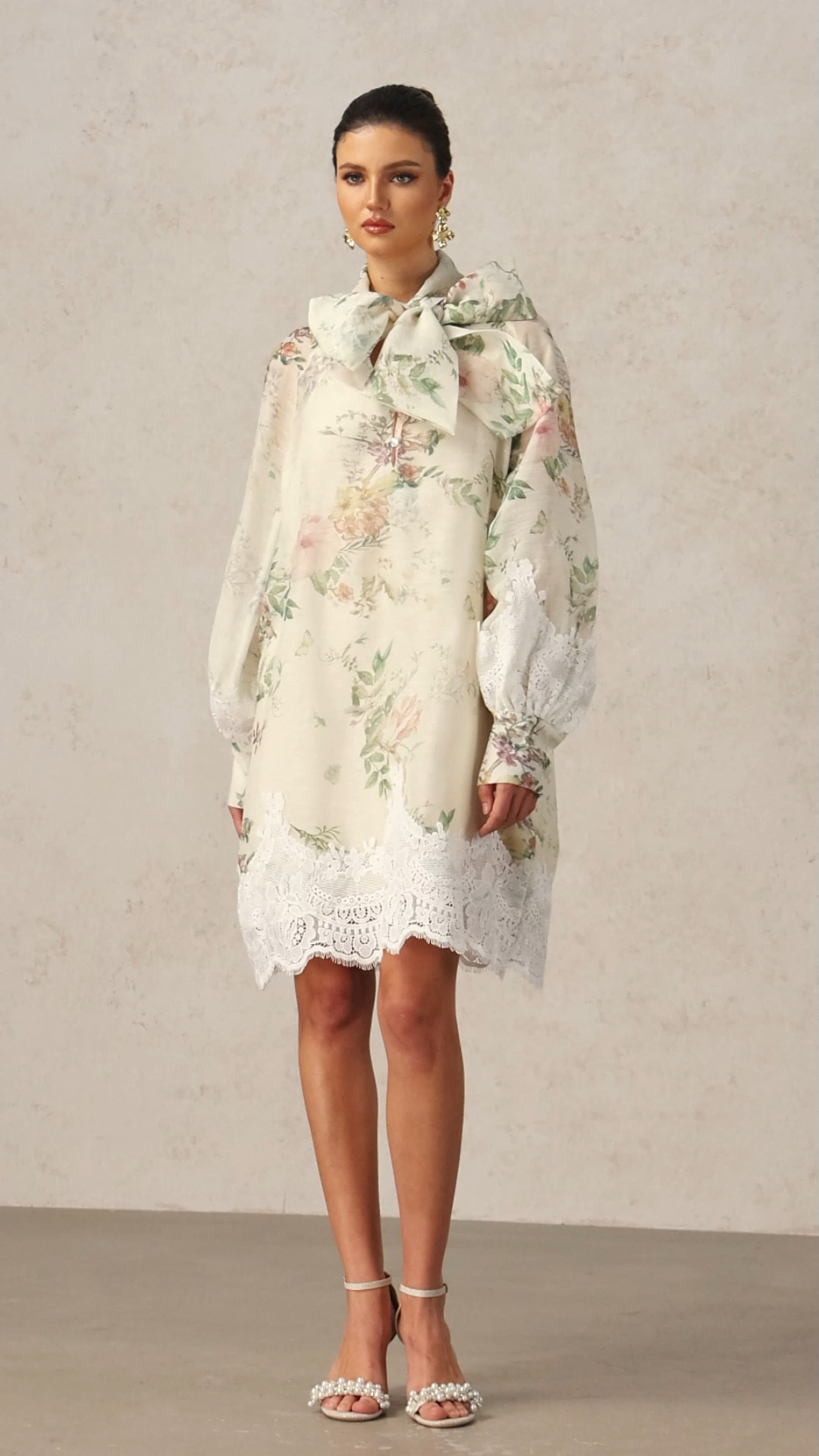 Sareka V-Neck Long Sleeves Lace Flowers Streamer Bowknot Floral Printed Mini Dress