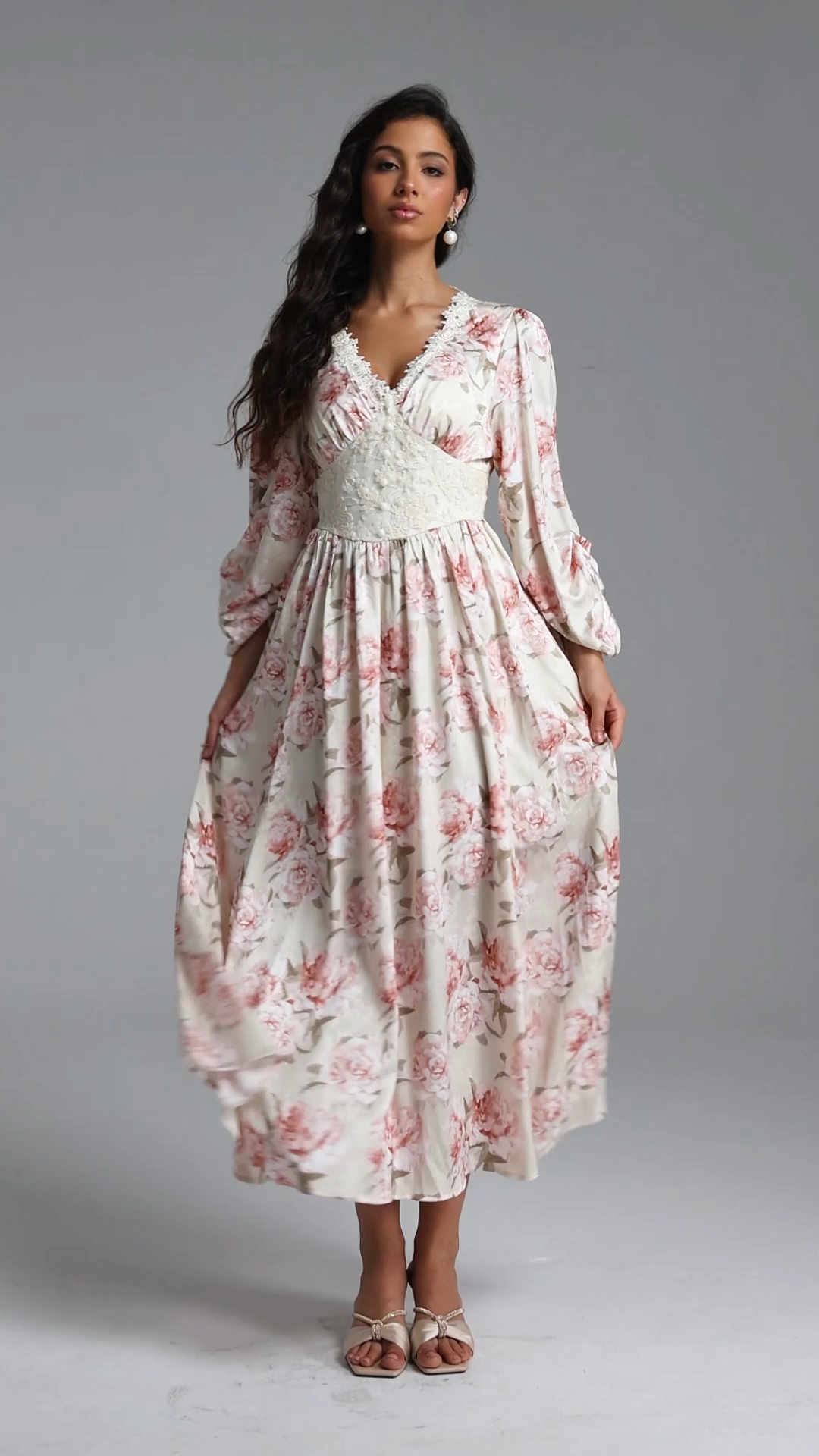 Naira Resort Flowy V Neck Long Sleeve Floral Print Detailing Maxi Dress