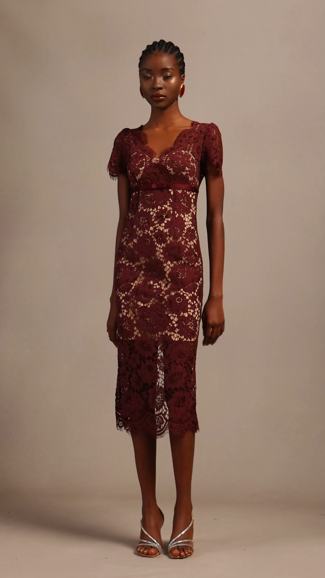 Faithe Elegant Contour V Neck Short Sleeve Floral Lace Midi Dress