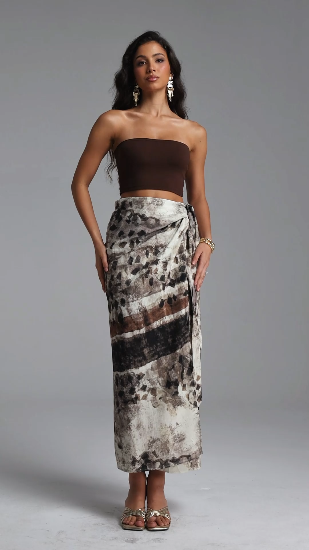 Zavan Resort Flowy Sleeveless Knit Top And Print Woven Skirt Two Piece Set