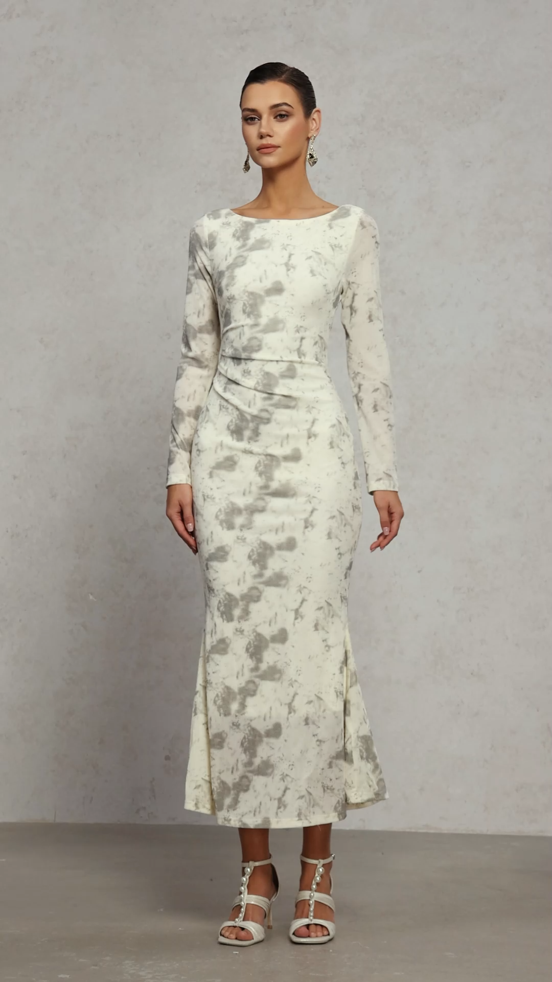 Tanisha Elegant Contour Long Sleeve Velvet Maxi Dress