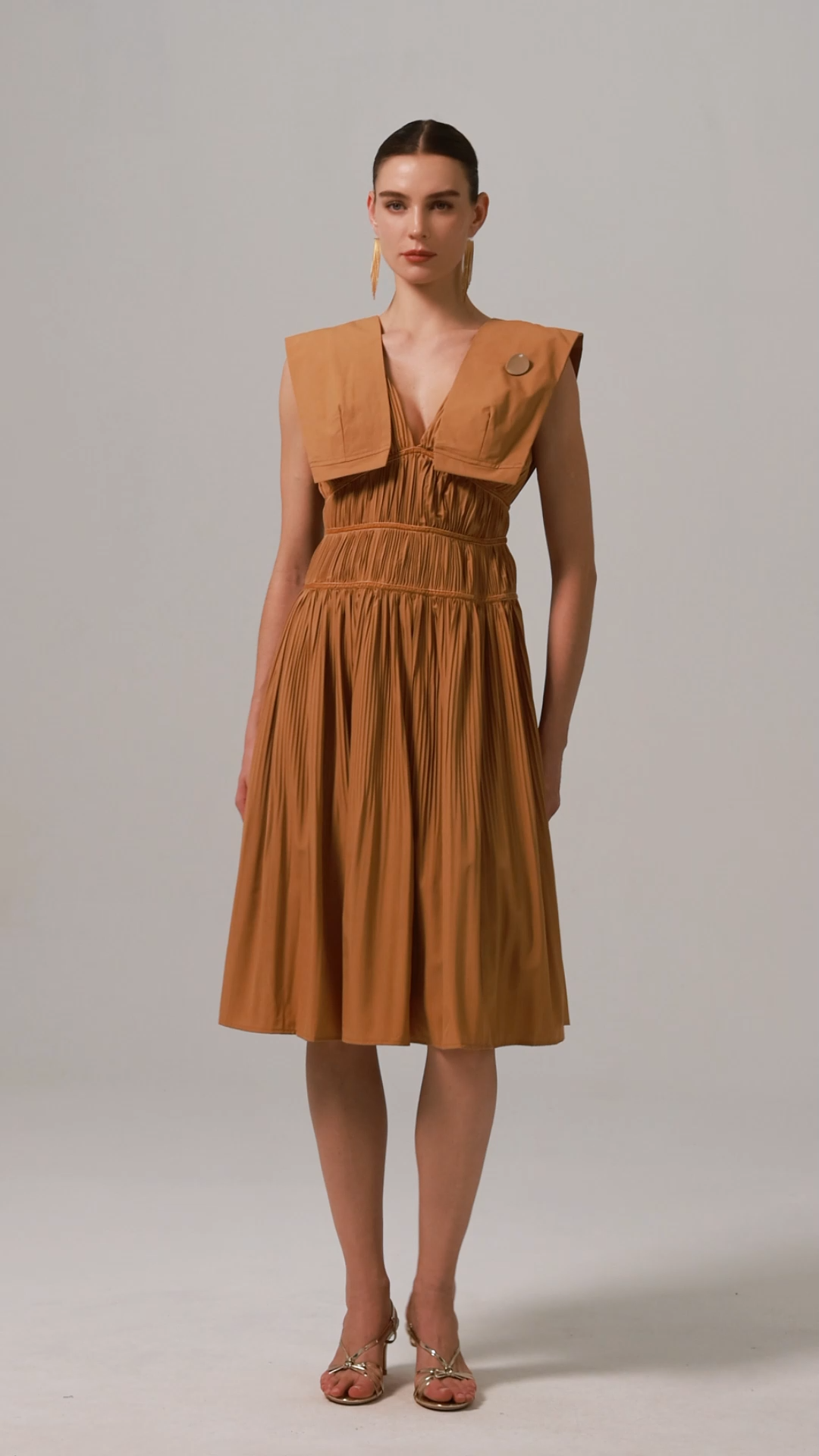 Tiza V-Neck Sleeveless Midi Dress