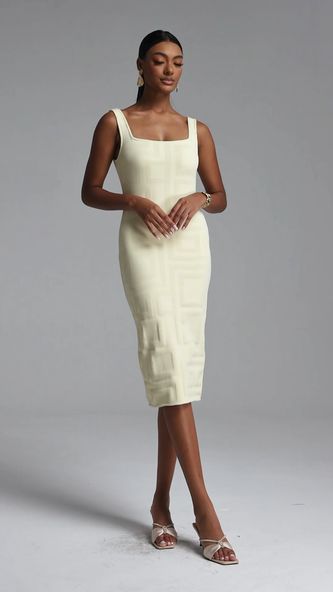 Vilina Elegant Contour Square Pattern Bandage Midi Dress