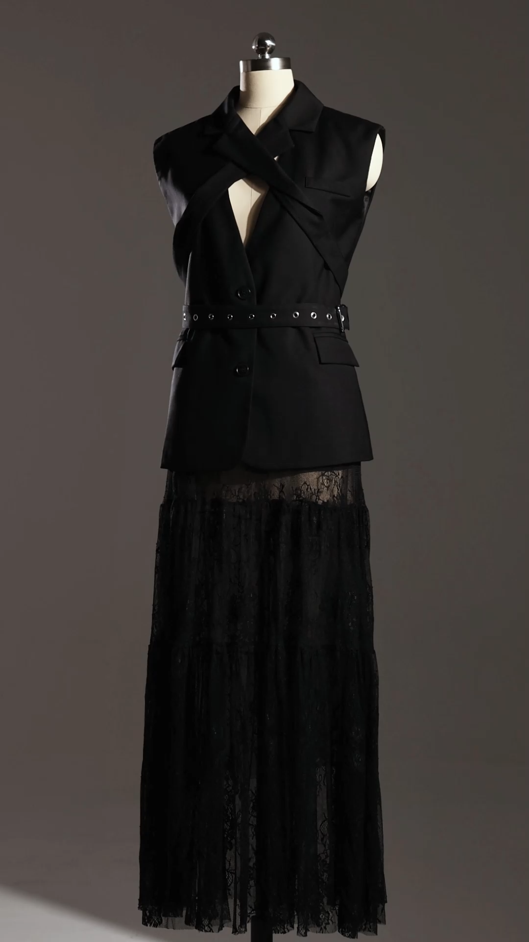 Hedar Lapel Sleeveless Top Coat