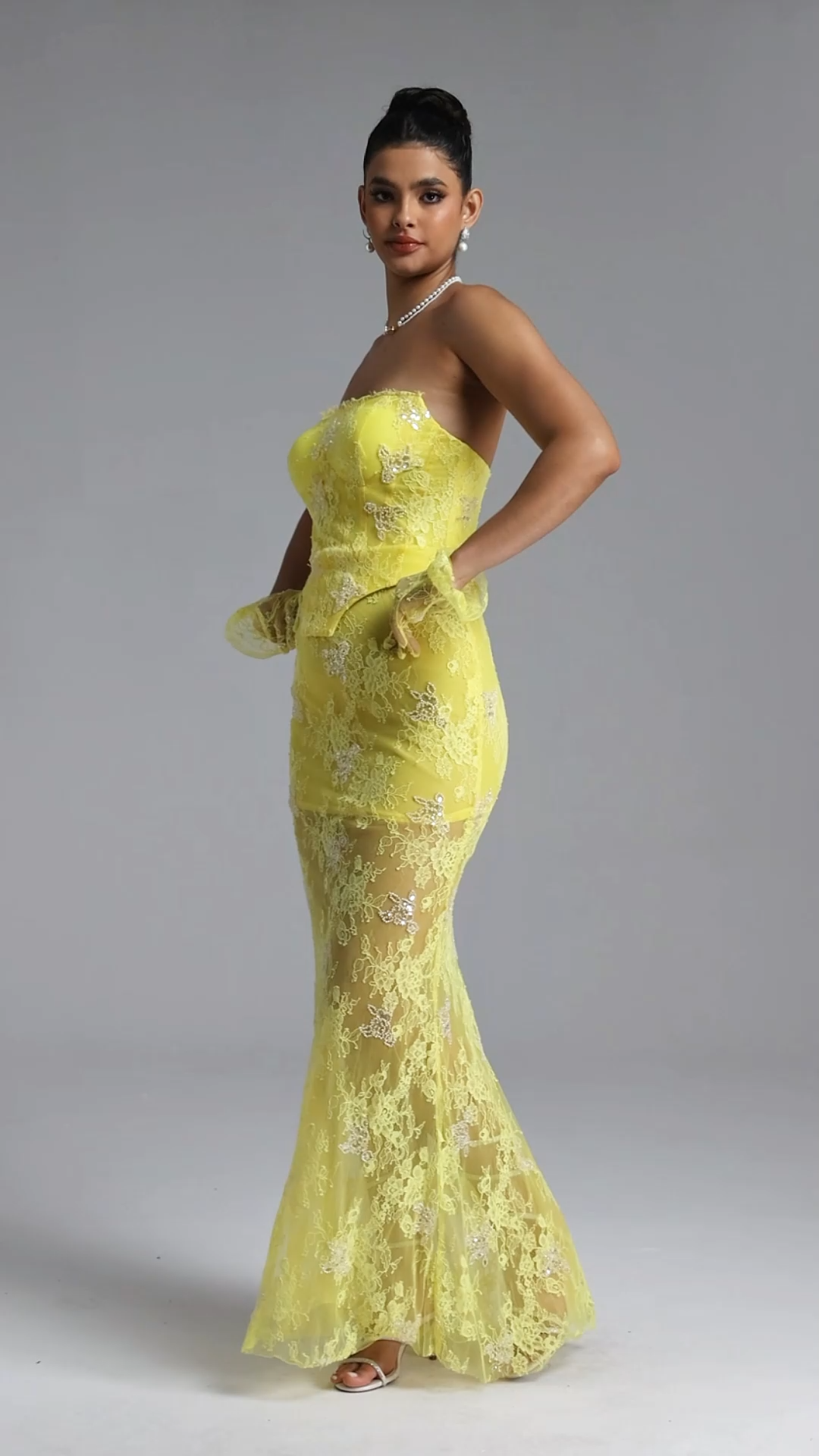 Oiala Romantic Contour Strapless Lace Corset Maxi Dress