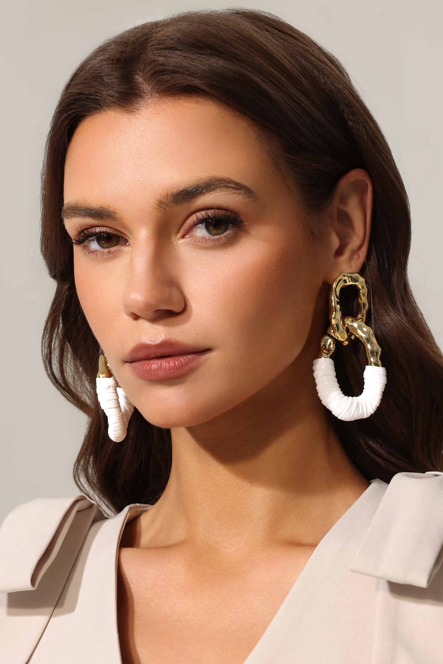 Naja Entangle Artificial Leather Annular Earrings