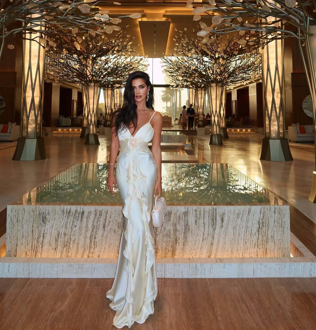 Yvonne Sleeveless V-Neck Flowers Flounce Maxi Dress