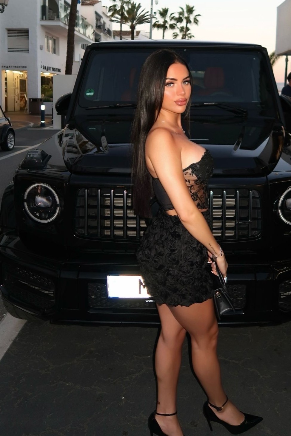 Heloise Strapless Sleeveless Lace Flowers Corset