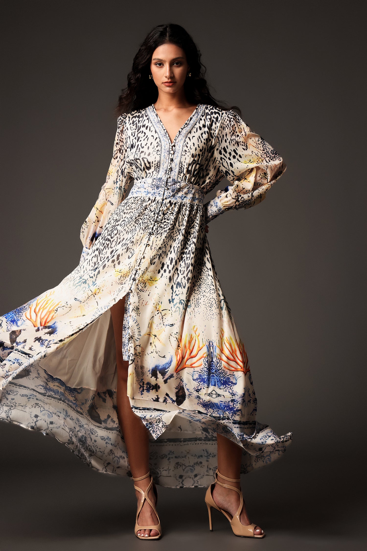 Daware Deep-V Long Sleeves Printing Maxi Dress