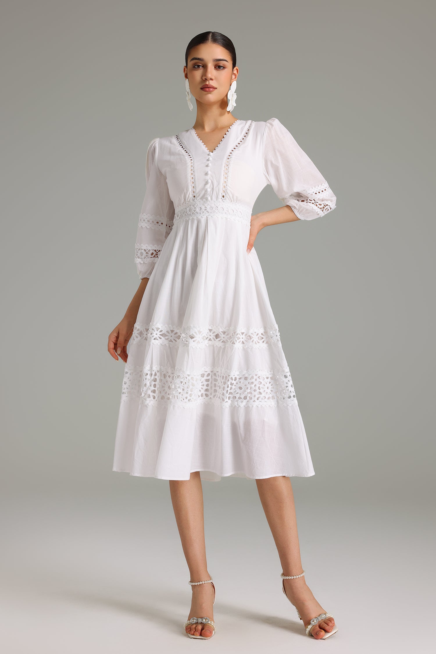 Ente V-Neck Lace Puff Sleeves Midi Dress