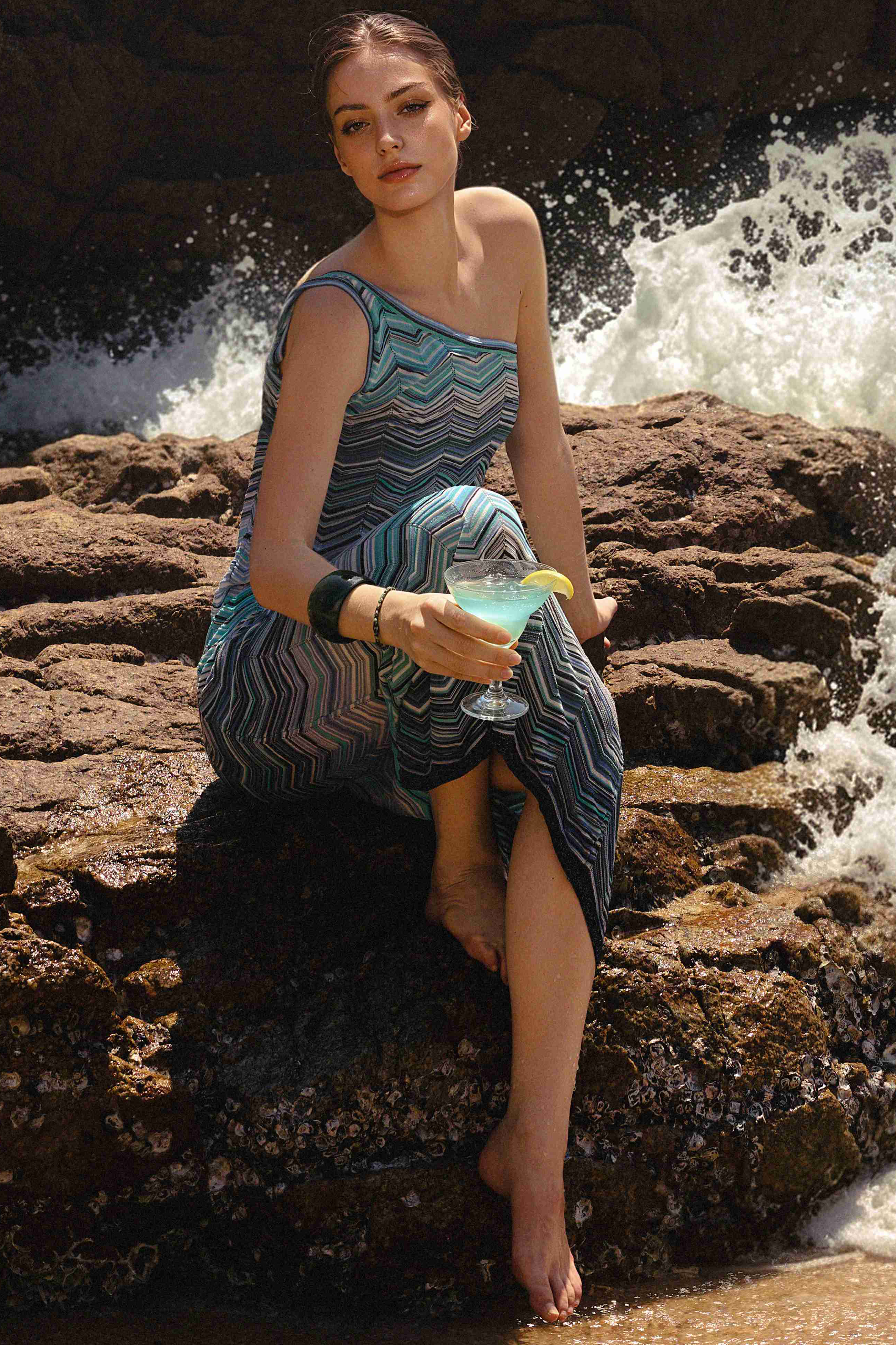 Raisin Resort Contour Chevron Print Knit Maxi Dress
