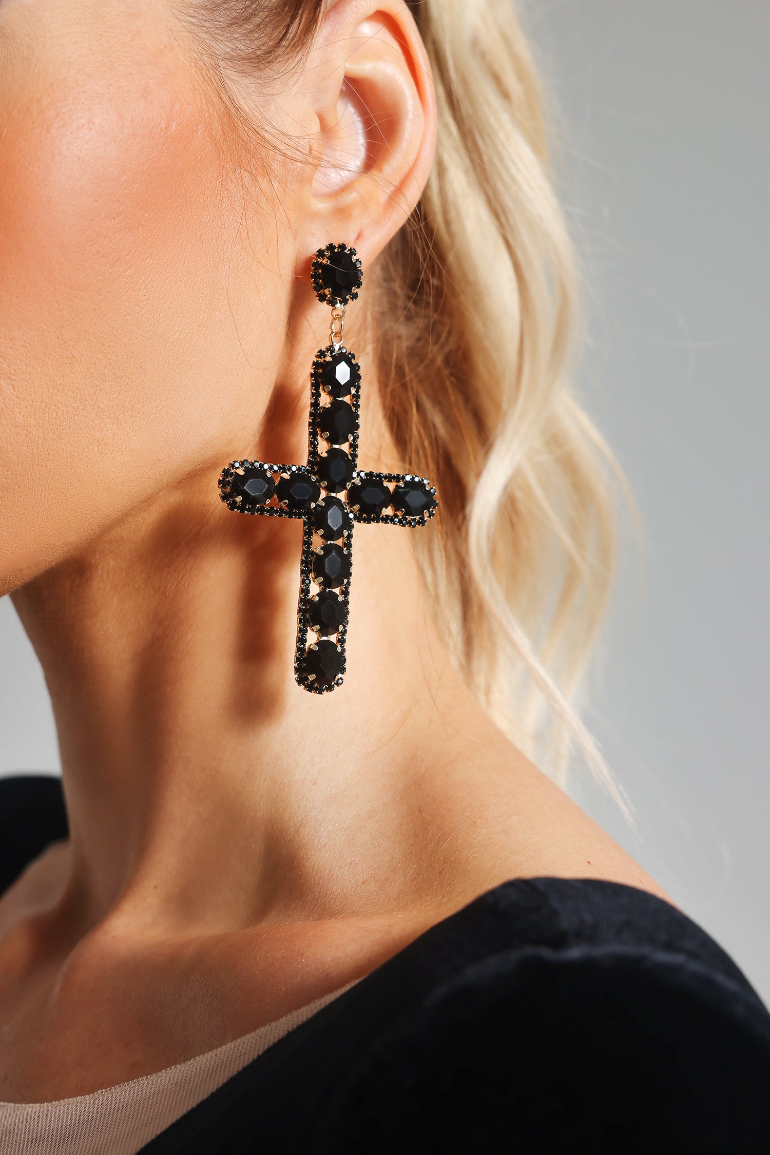 Meryl Diamante Cross Earings