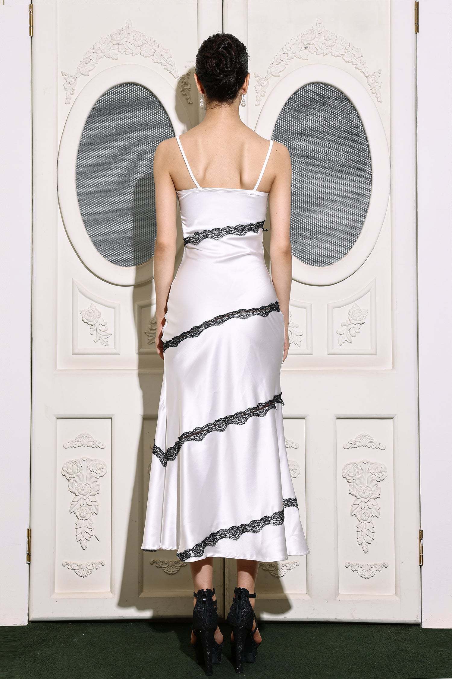 Scarlett Skew Lace Maxi Dress