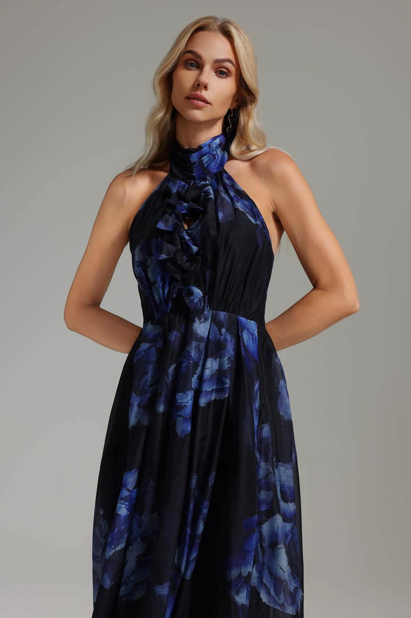 Siola Printed Backless Dress