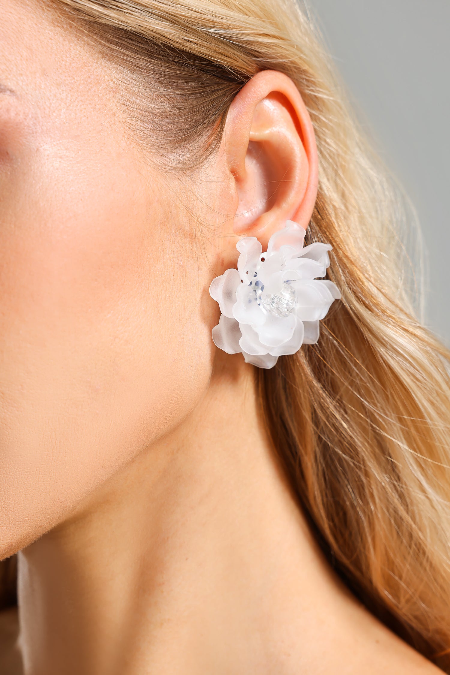 Wanda Diamante Flower Earrings