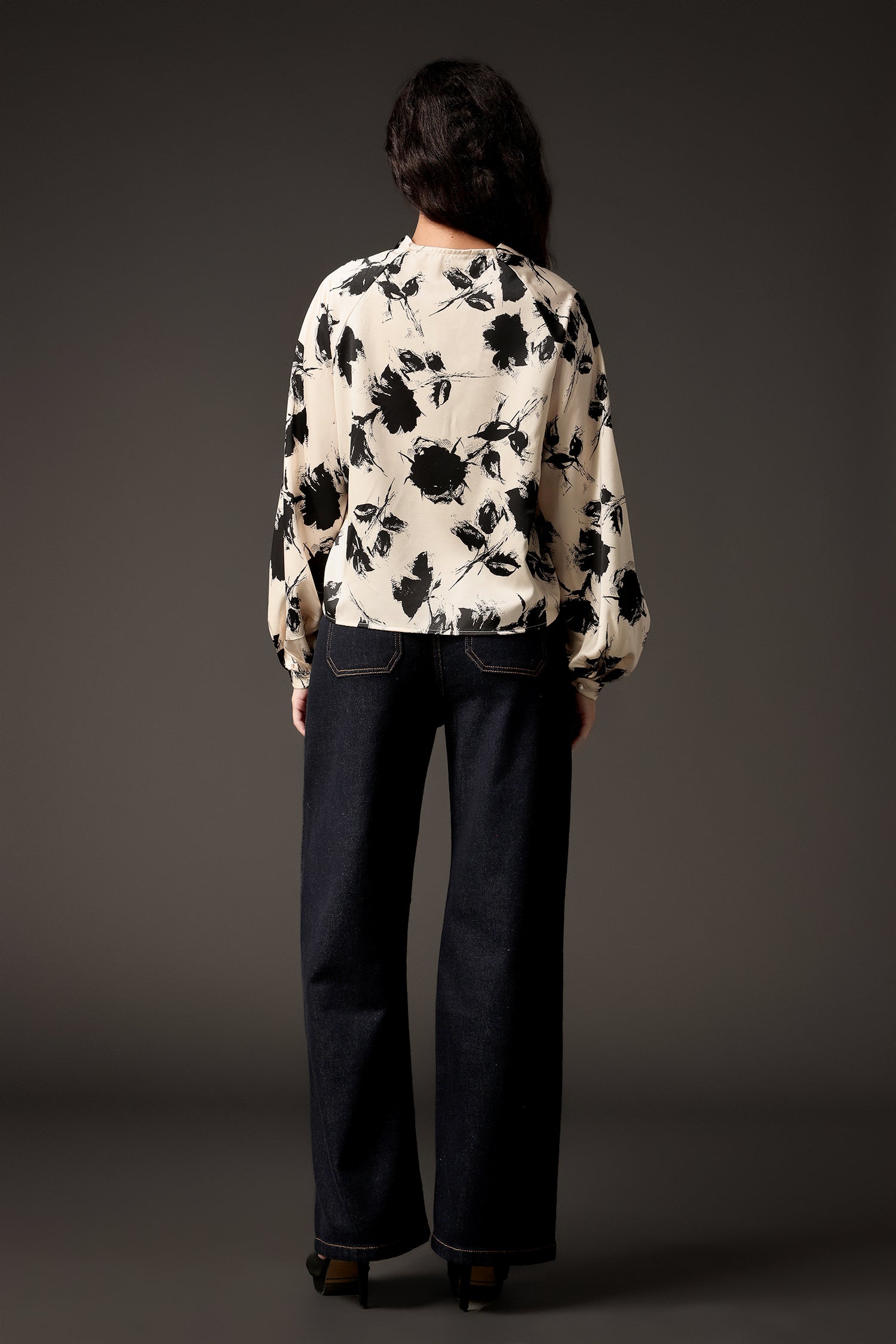 Yahir V-neck Blouse