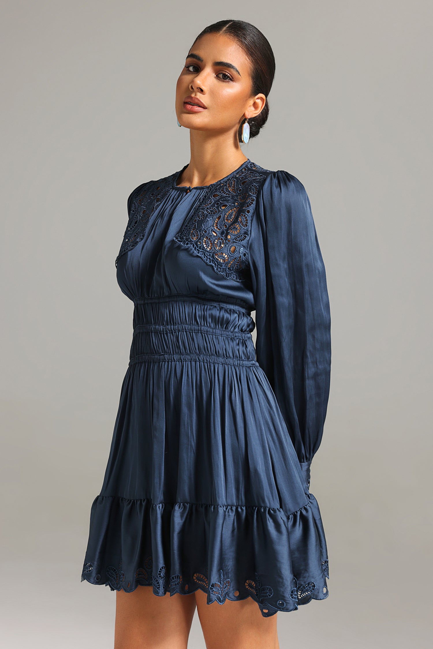 Zarsa Long Sleeves Lace Mini Dress