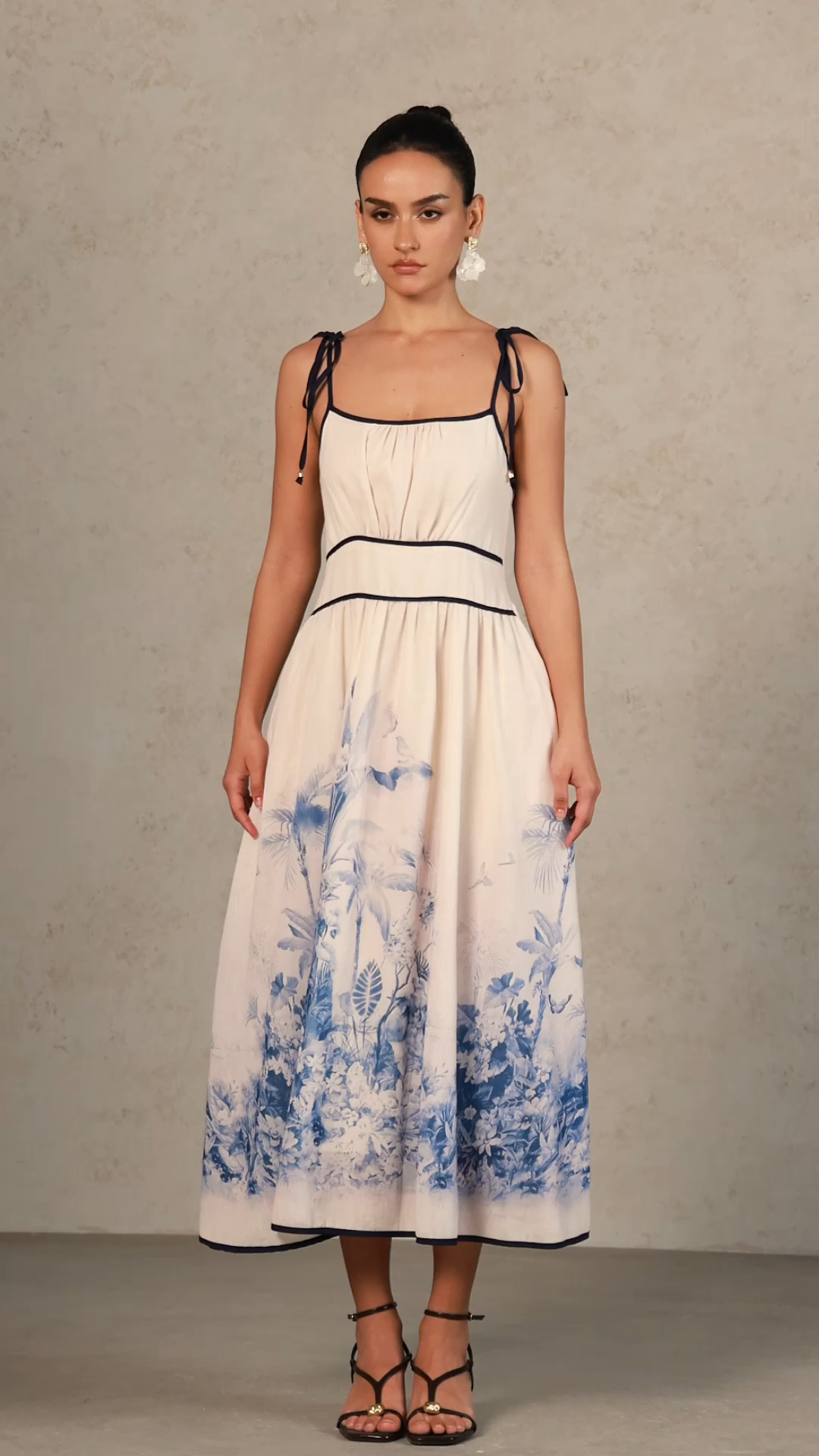 Kasuni Halter Floral Printed Maxi Dress