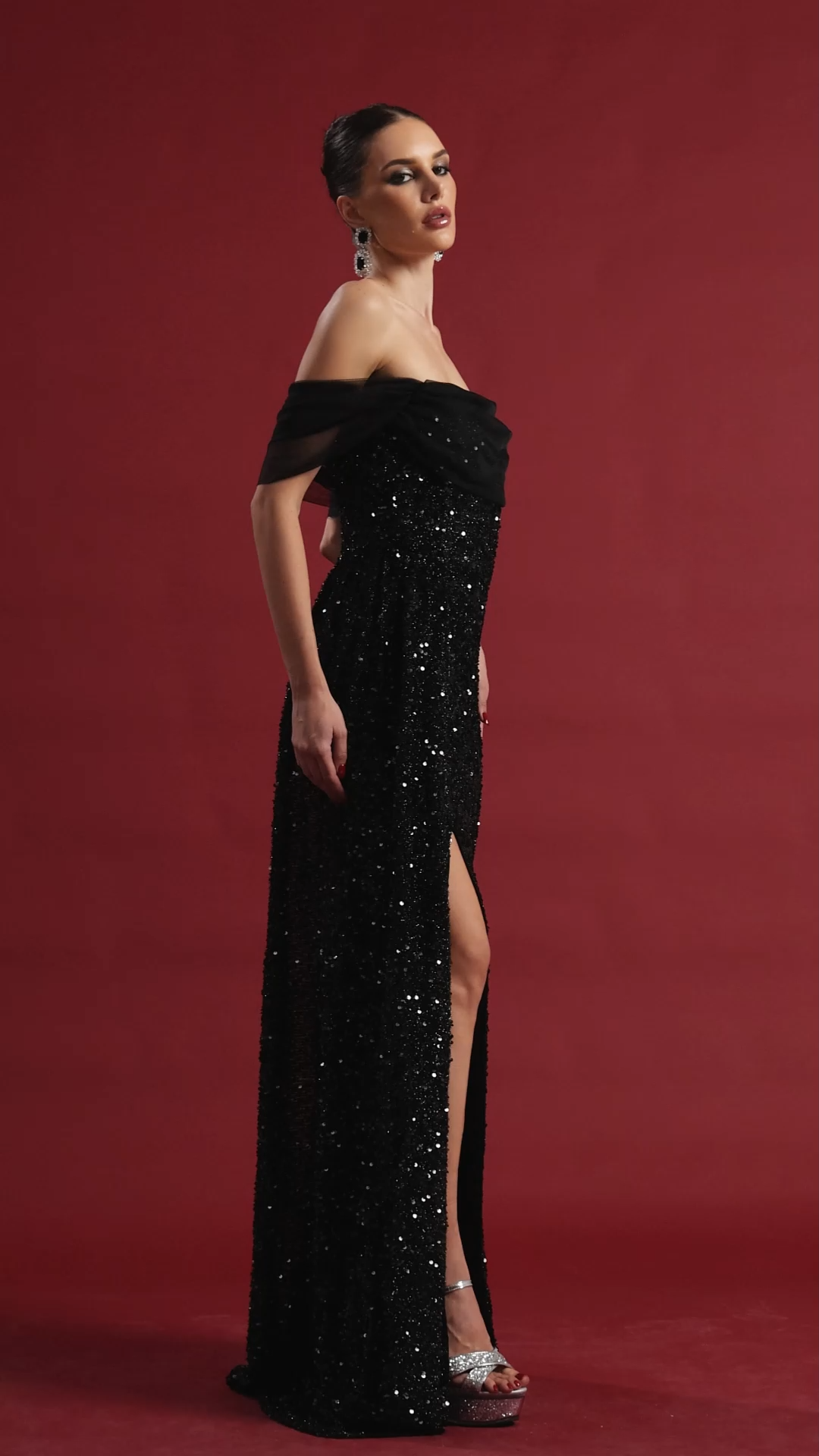 Elio Glamorous Contour Off Shoulder Sequin Maxi Dress