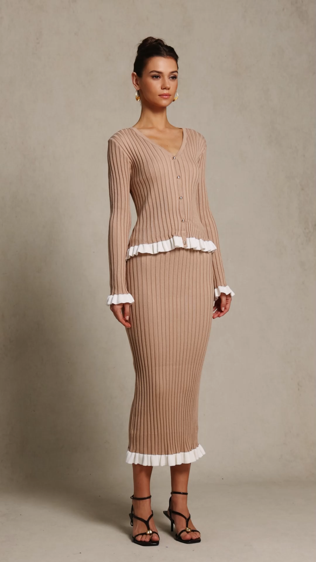 Saliya Long Sleeves Folds Top And Skirt Two-Piece Set