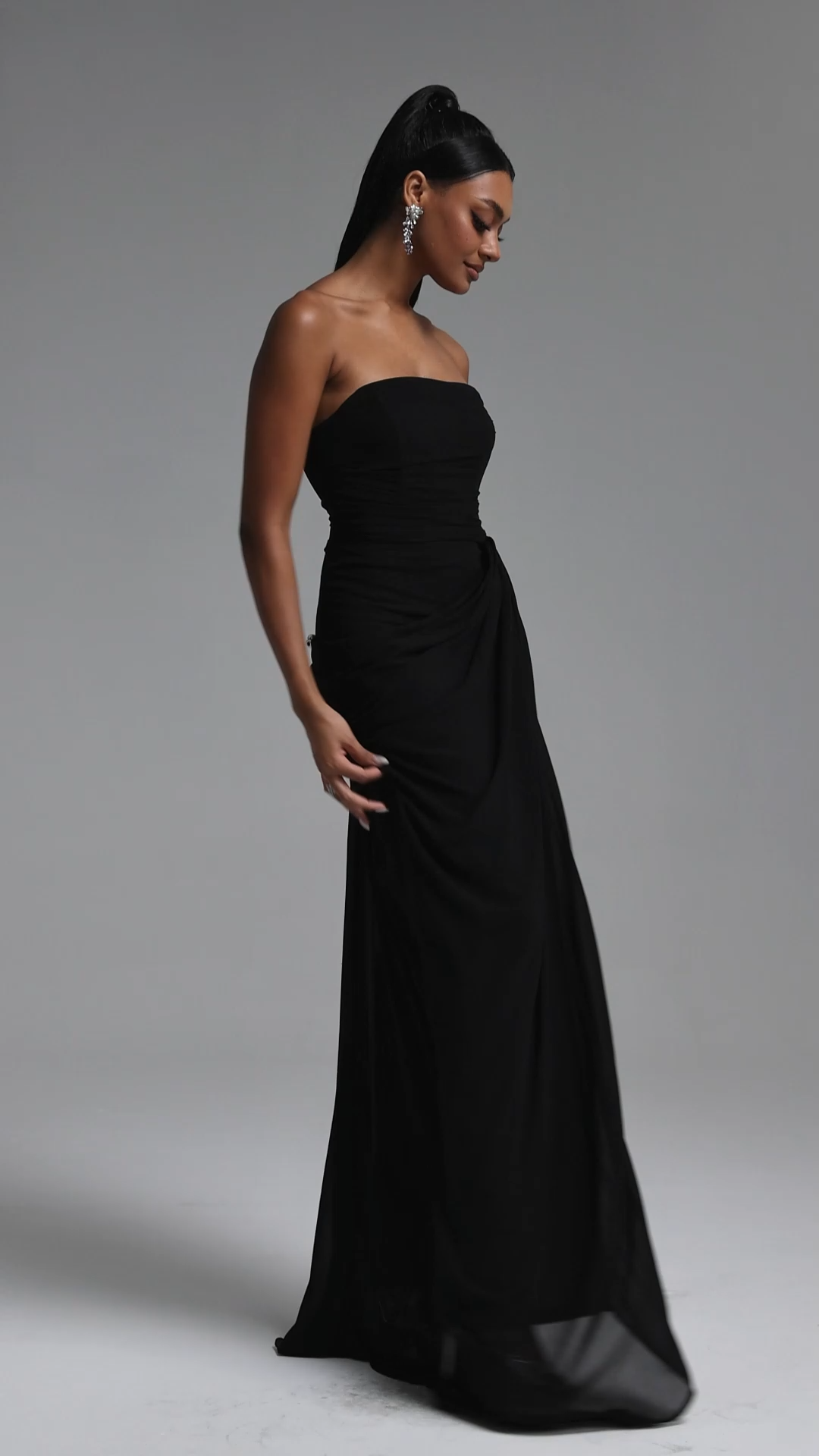 Tazeda Elegant Contour Strapless Ruched Mesh Black Maxi Dress