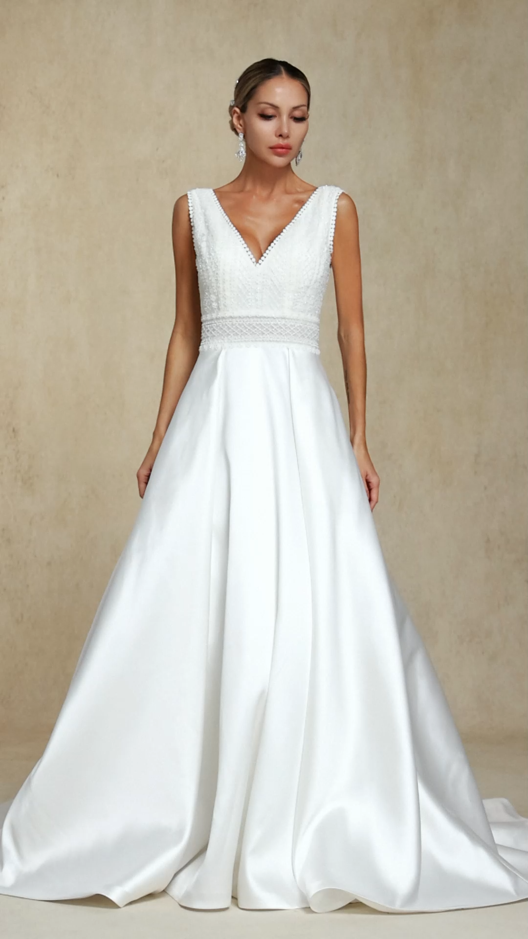 Yalyka Deep V-neck sleeveless high-waisted wedding maxi dress