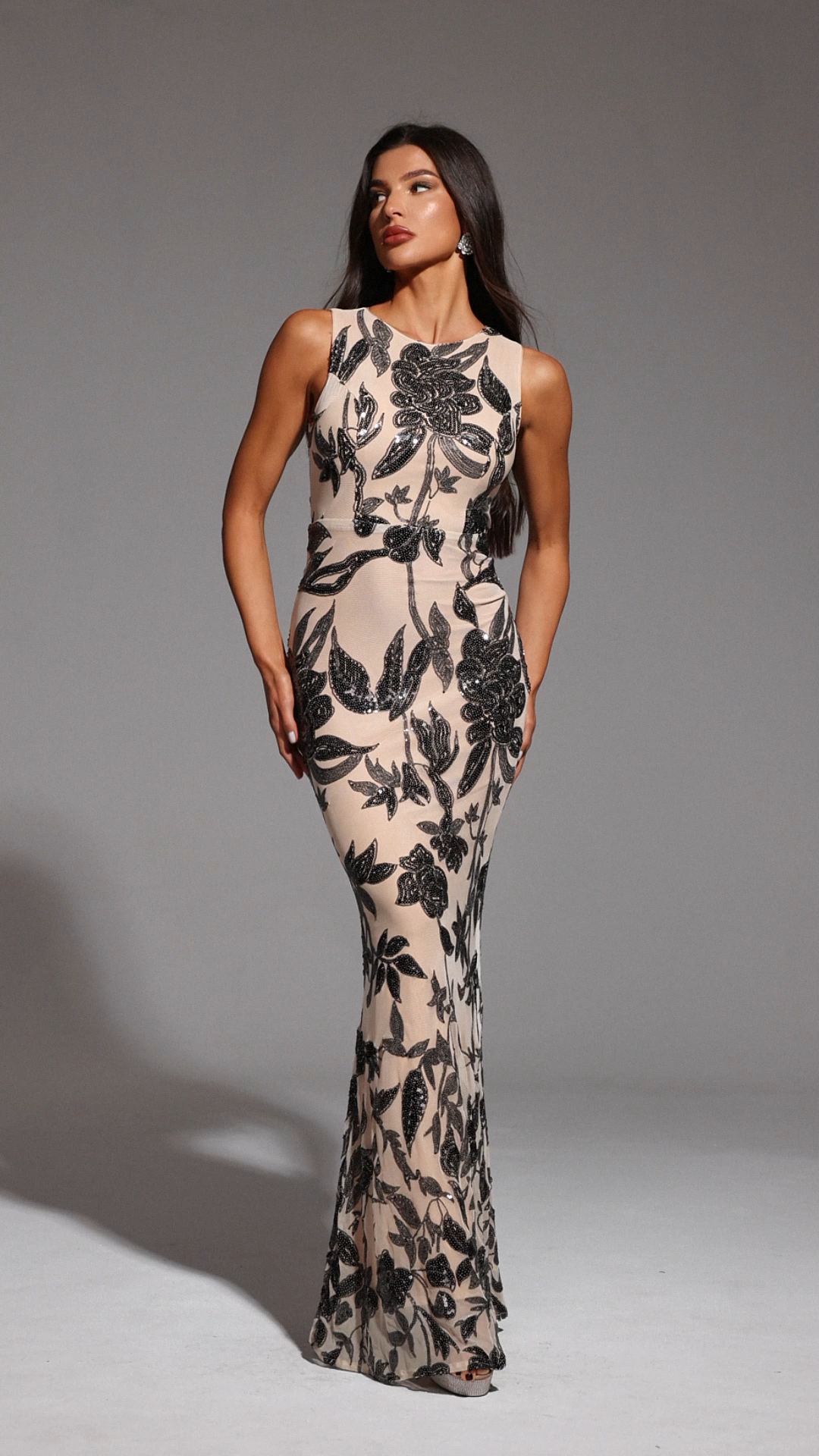 Hiata Sleeveless Sequin Flowers Maxi Dress