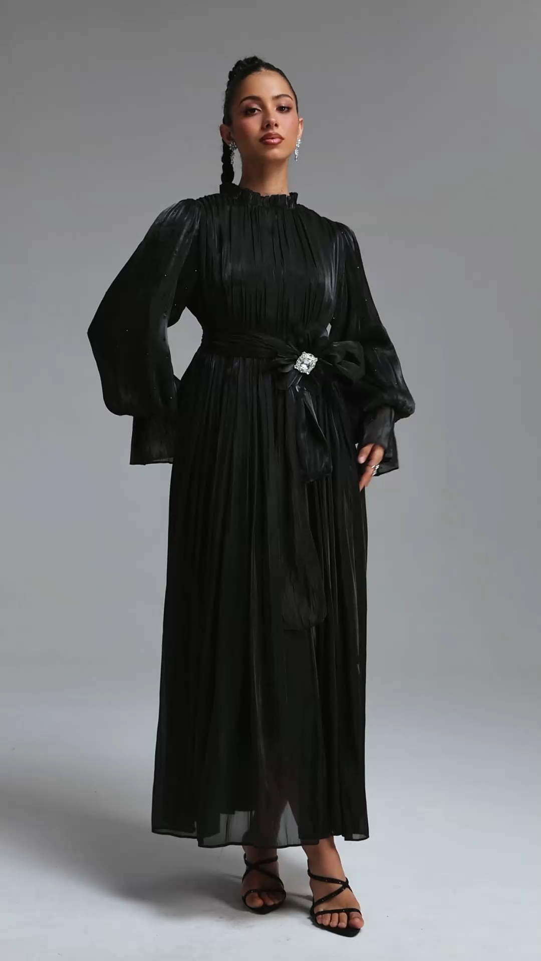 Ikira Resort Flowy Long Sleeve Pleated Floral Satin Black Maxi Dress