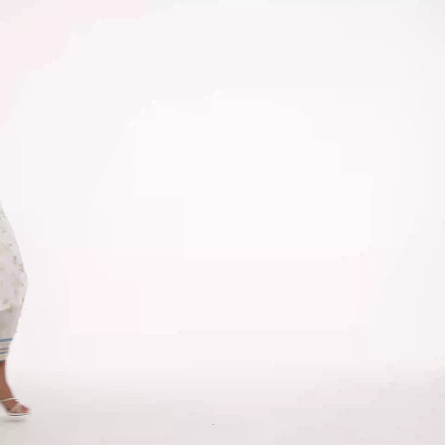 Jinx Resort Flowy V Neck Long Sleeve Floral Print Woven Maxi Dress